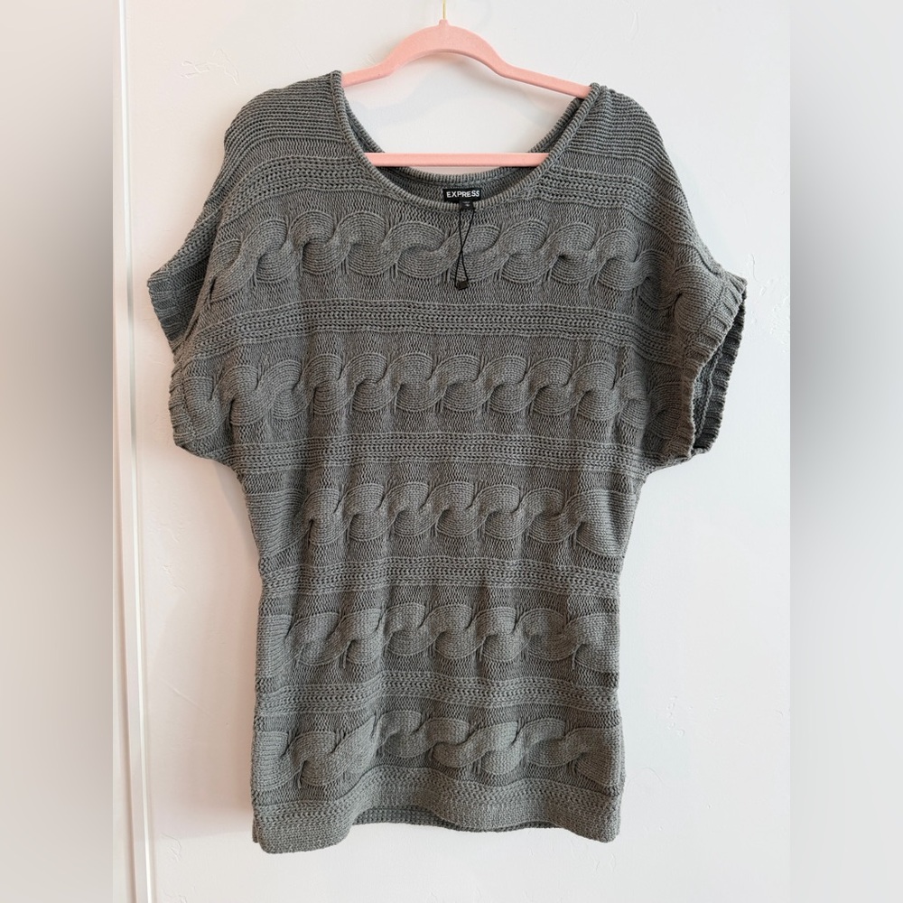 Long Chunky Gray Cable Knit Sweater - Express Medium